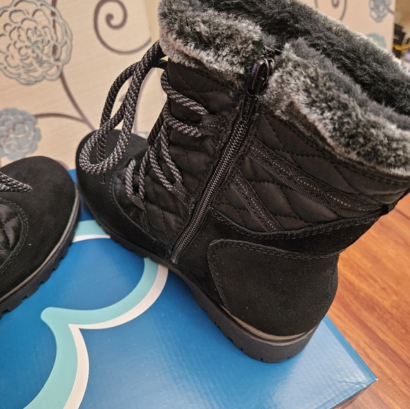 Winter snow boot women Baretraps boots, 8M. Sunta sherling quilted black fabric - Picture 4 of 4
